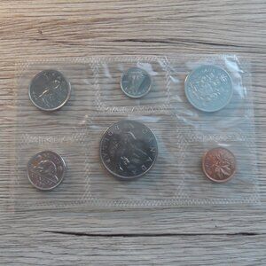 1969 Canada Uncirculated Mint Sets - Bulk lot of 5